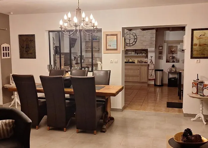 Au Bonheur De Mona بيت للعطل *